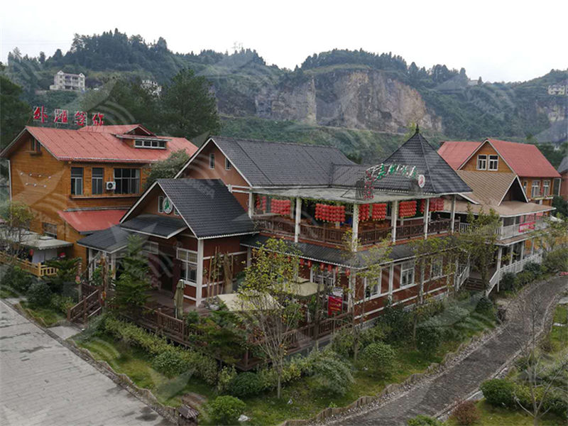 選擇榆林合成樹脂瓦，為南方屋頂雨季防水護航